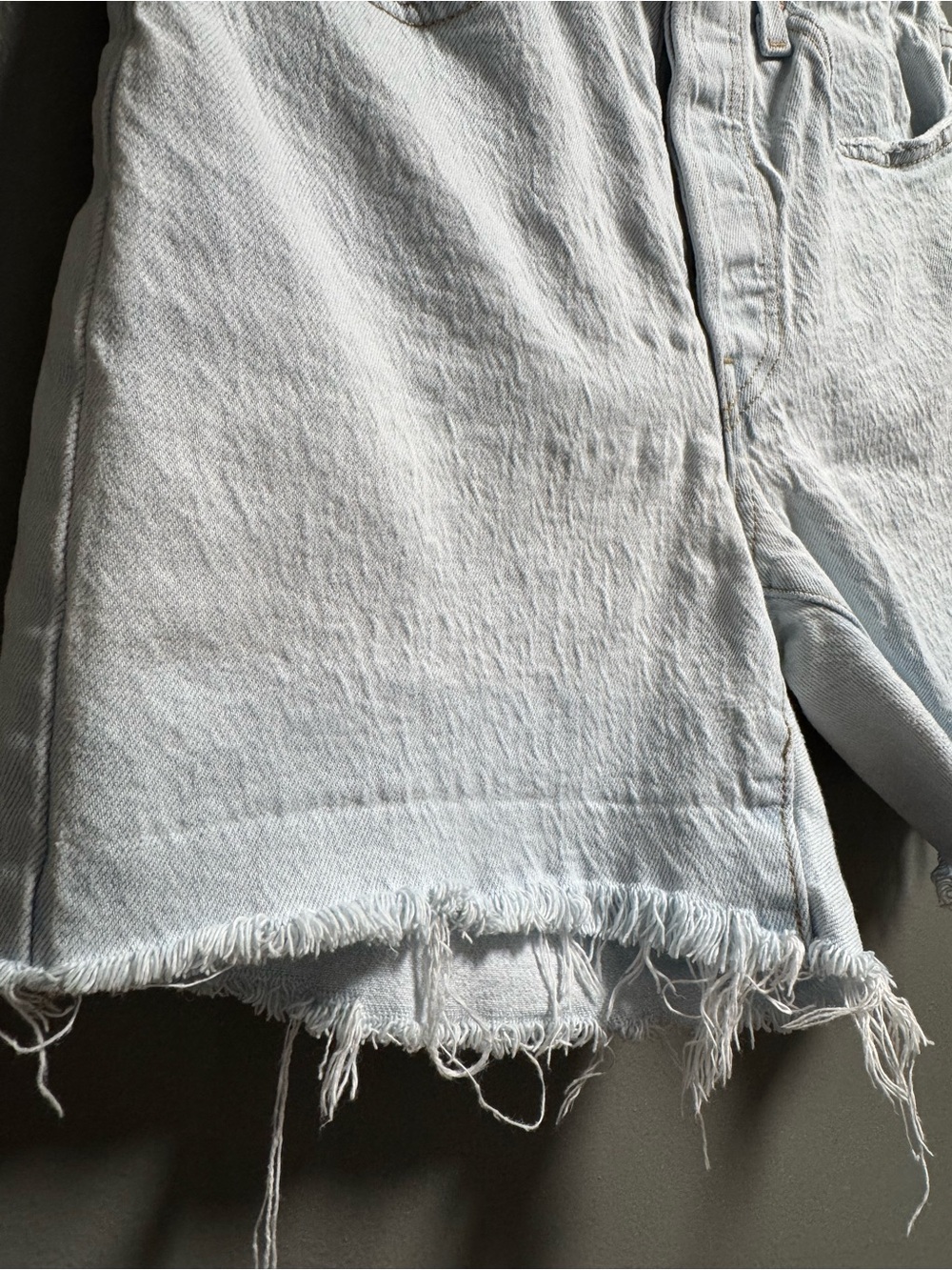 Levi's 501 Mid Thigh Short Light Blue Frayed Hem “Capital E” Denim Shorts W26 - Picture 5 of 14
